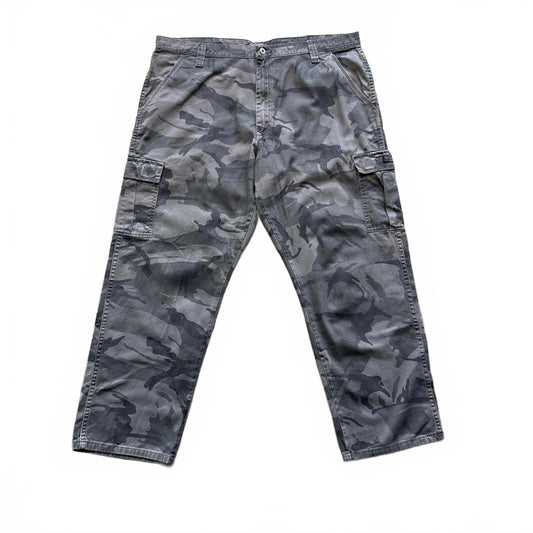 Wrangler camouflage cargo pants #skater [COPY]